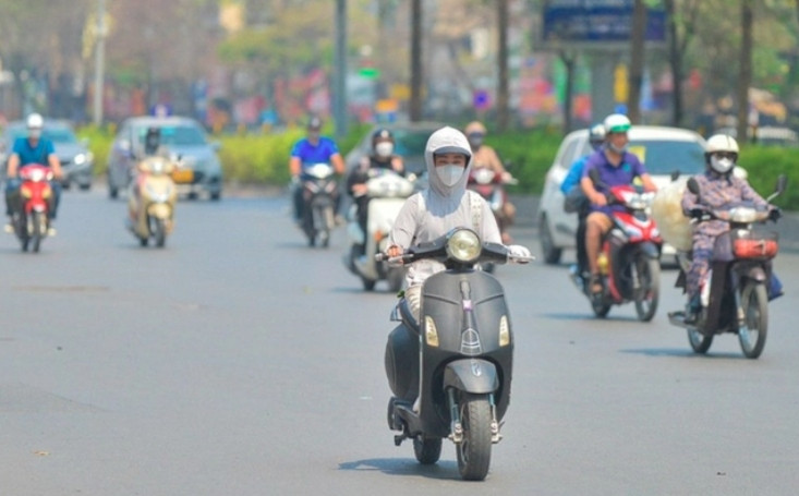 Dự báo thời tiết ngày 17/4: Nắng nóng gay gắt tiếp diễn trên cả nước