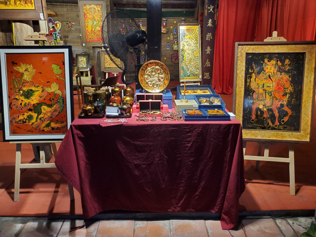 Triển lãm tranh dân gian Việt Nam trên chất liệu giấy bảo vệ môi trường