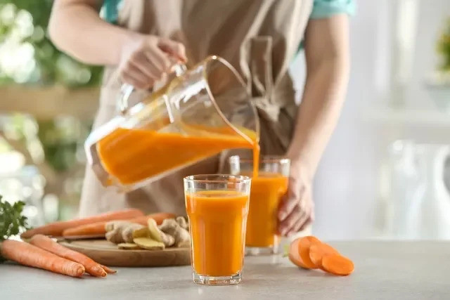 10 lợi ích của nước ép cà rốt