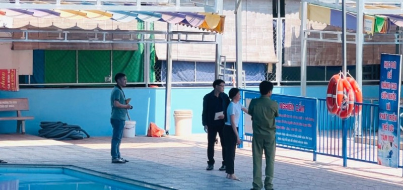 Bình Dương: Bé gái 9 tuổi nghi đuối nước tử vong tại hồ bơi trung tâm văn hóa
