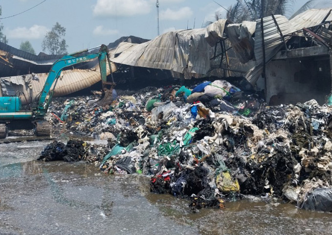 An Giang xảy ra vụ cháy tại bãi chứa phế liệu
