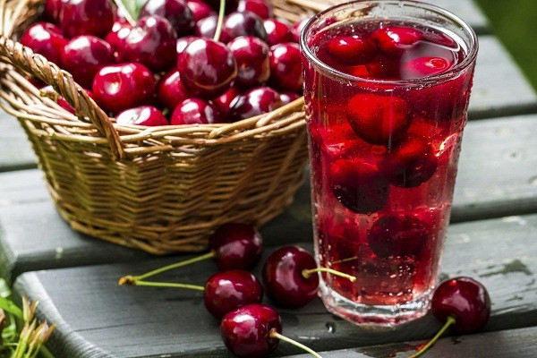 Lợi ích của nước ép cherry đối với người axit uric cao
