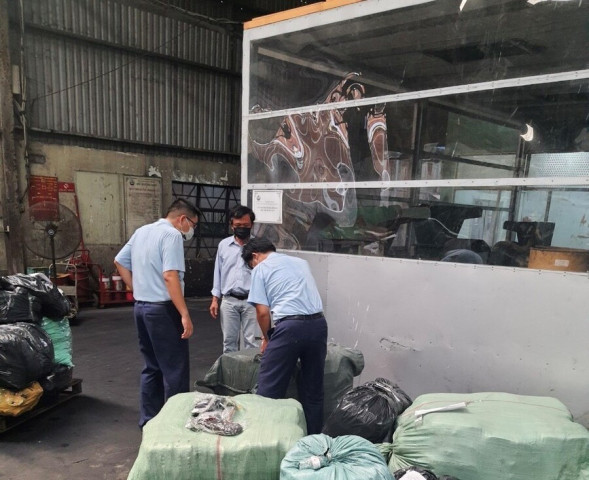 TP. Hồ Chí Minh tạm giữ 7.800 kg thực phẩm đông lạnh không rõ xuất xứ, không có hóa đơn chứng từ