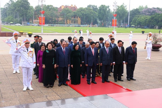 Lãnh đạo Đảng, Nhà nước vào Lăng viếng Chủ tịch Hồ Chí Minh