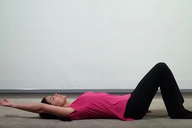 10 bài tập giảm vẹo cột sống