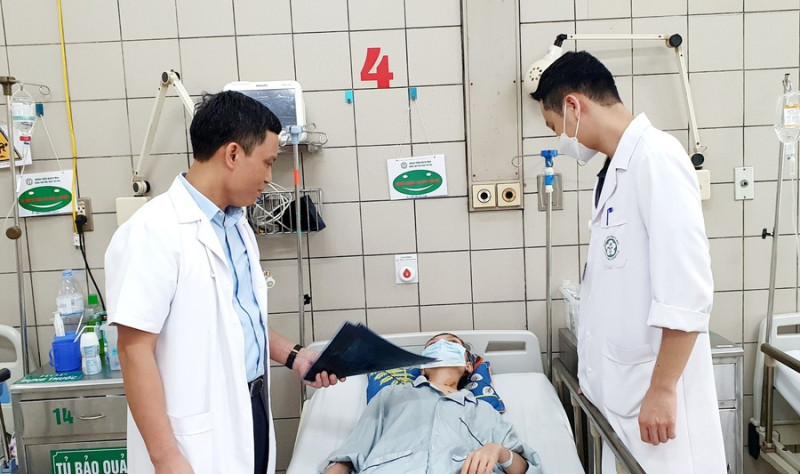 Phẫu thuật thành công cho nữ bệnh nhân mang quốc tịch Lào mắc bệnh hiểm nghèo