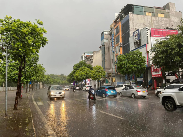 Dự báo thời tiết ngày 11/5: Cả nước ngày nắng, chiều tối có mưa rào và dông