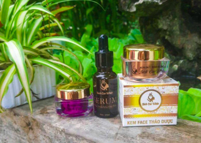 Hà Nội đình chỉ lưu hành, thu hồi sản phẩm Serum phục hồi da hư tổn