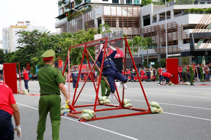 Hà Nội thành lập Ban Tổ chức Hội thi nghiệp vụ chữa cháy và cứu nạn, cứu hộ “Tổ liên gia an toàn phòng cháy, chữa cháy”