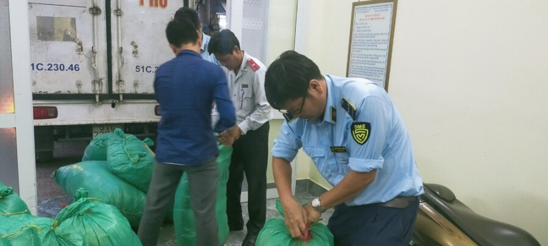 An Giang: Chuyển hồ sơ vụ sản xuất, buôn bán hàng giả là thực phẩm sang cơ quan Công an tiếp tục xử lý