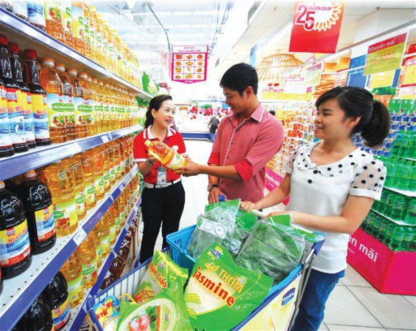 Thiết lập đường dây nóng tiếp nhận, giải quyết yêu cầu của người tiêu dùng