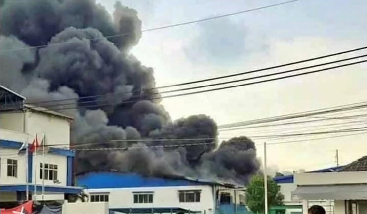 Đồng Nai: Cháy lớn tại một công ty sản xuất giày dép, 1 người bị bỏng nặng