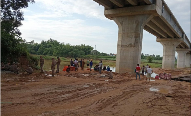 Quảng Ngãi: Một công nhân rơi xuống sông bị nước cuốn trôi