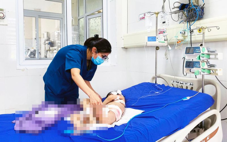 Quảng Ninh: Điều trị cho bé gái 5 tuổi bị biến chứng thuỷ đậu nặng