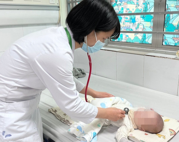 Hà Nội: Ghi nhận 16 ca mắc ho gà và 21 ca mắc sốt xuất huyết