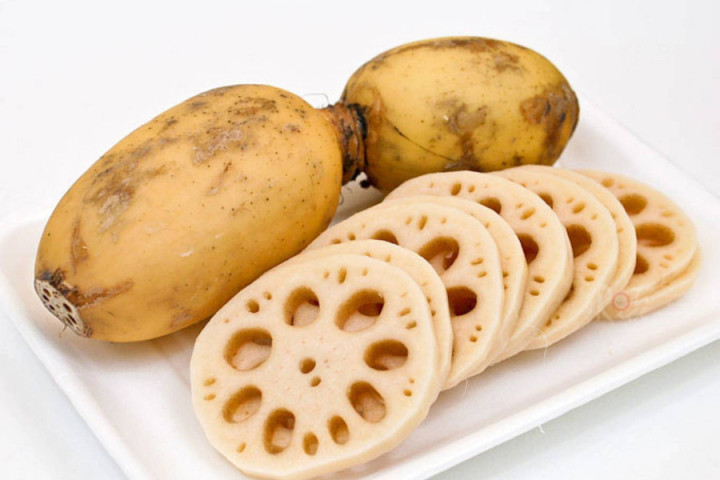 Bài thuốc bổ máu từ củ sen