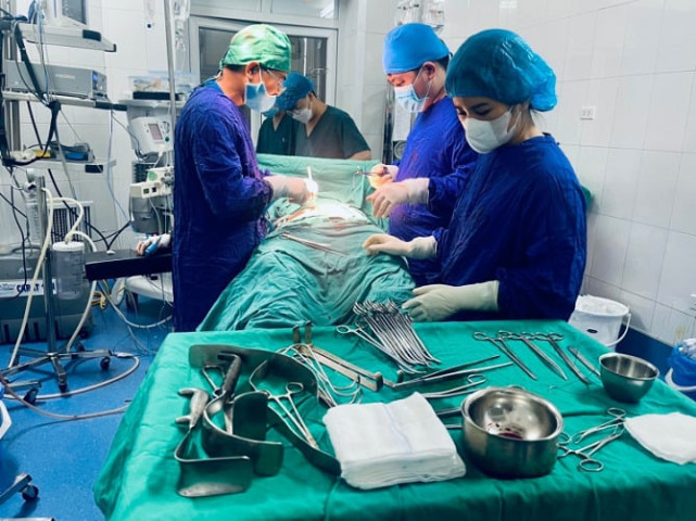 Hà Nội: Phẫu thuật cấp cứu 1 trường hợp sốc mất máu do chửa ngoài tử cung vỡ