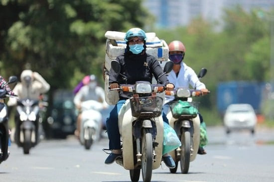 Dự báo thời tiết ngày 12/6: Bắc Bộ ngày nắng, Nam Bộ có mưa