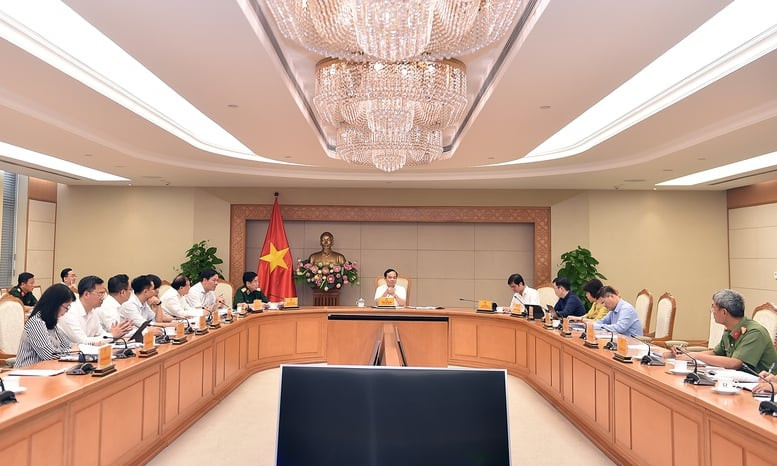 Phó Thủ tướng Trần Lưu Quang chủ trì cuộc họp dự thảo Quy hoạch phát triển mạng lưới cơ sở báo chí, phát thanh truyền hình, thông tin điện tử