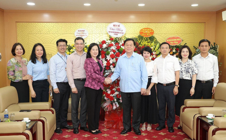 Bộ Y tế chúc mừng Ban Tuyên giáo Trung ương và các cơ quan báo chí, truyền hình nhân Kỷ niệm 99 năm Ngày Báo chí Cách mạng Việt Nam