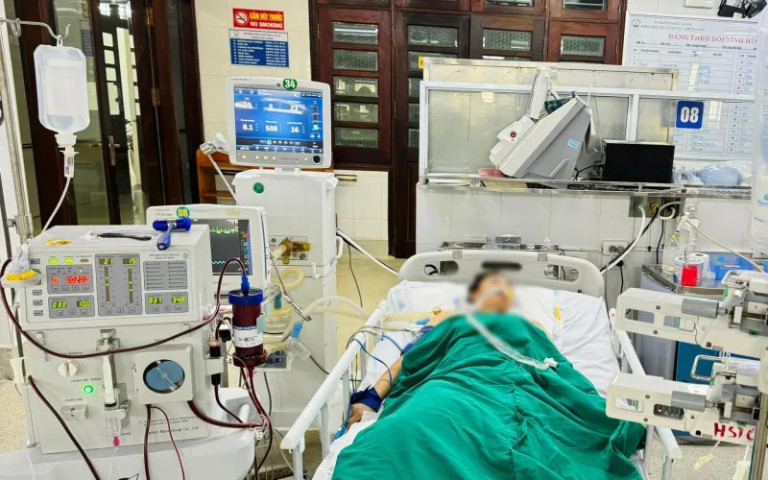 Bắc Giang: Cứu sống thành công 2  người dân tộc thiểu số bị rắn cạp nia tấn công trong lúc ngủ