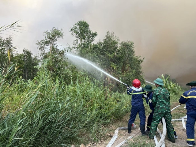 Cà Mau: Thực hiện nhiệm vụ phòng cháy, chữa cháy rừng