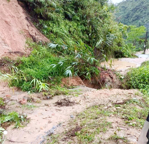 Hà Giang: Mưa lớn tiếp tục kéo dài, các địa phương kịp thời di dời người dân vùng nguy cơ sạt lở cao đến nơi an toàn