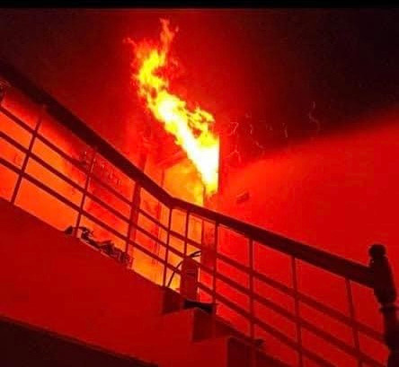 Hà Nội: Xảy ra cháy tại một quán tẩm quất trong đêm