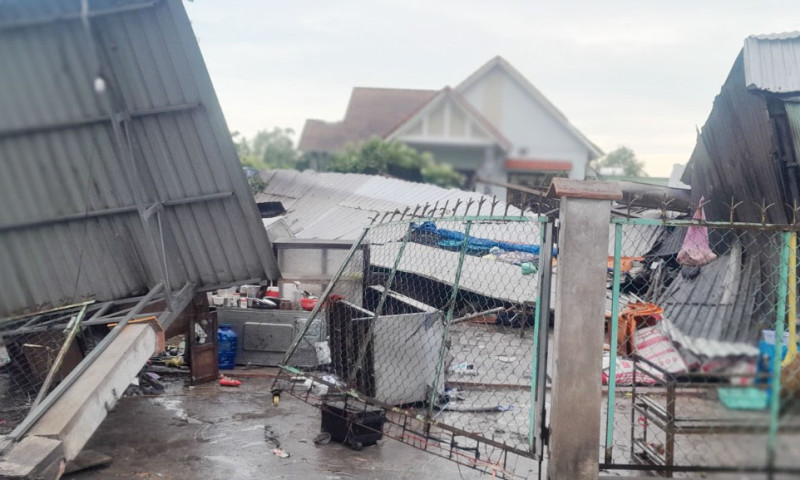 Tiền Giang: Lốc xoáy gây thiệt hại 33 căn nhà