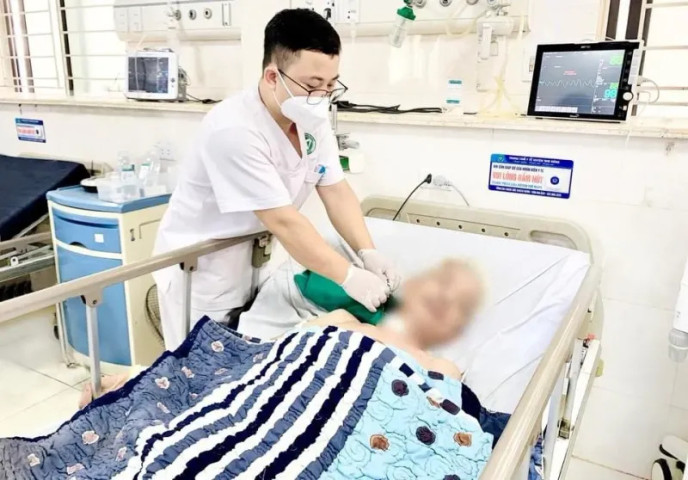 Phú Thọ cấp cứu thành công bệnh nhân ngộ độc Ethanol nguy kịch