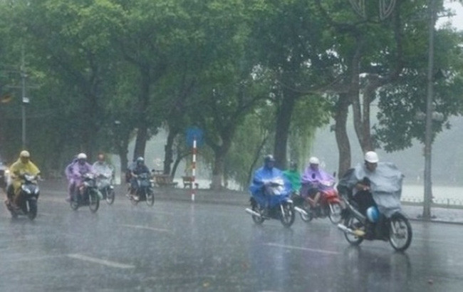 Dự báo thời tiết ngày 29/7: Bắc Bộ và Nam Bộ tiếp tục có mưa