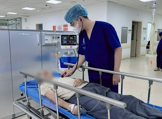 Hà Nội: Cấp cứu bệnh nhân 66 tuổi bị ngộ độc thuốc gây tê khi nhổ răng
