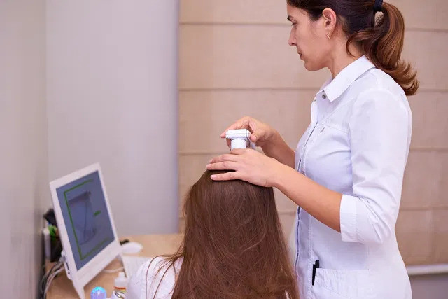 Bệnh rụng tóc có chữa được không?