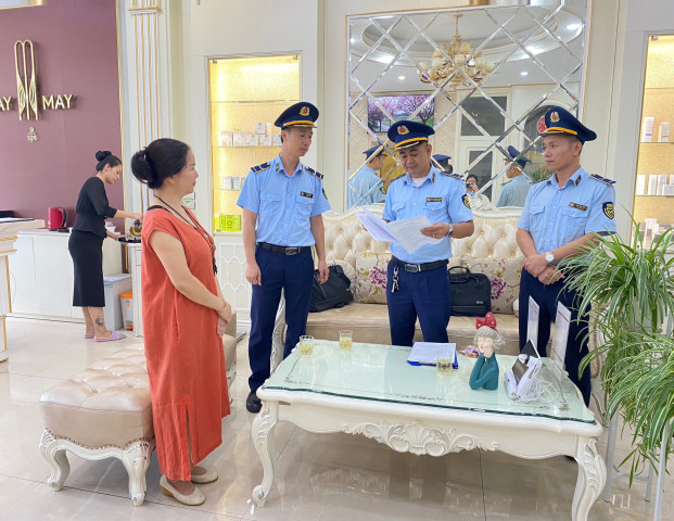 Lạng Sơn xử phạt 2 cơ sở kinh doanh vi phạm trong lĩnh vực thương mại điện tử