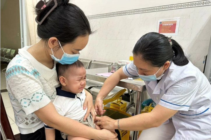 Đồng Nai: Hai anh em sinh đôi ở huyện Vĩnh Cửu cùng mắc bệnh sởi
