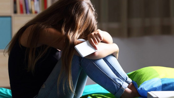 Cô gái 19 tuổi động kinh do áp lực học hành: Một câu chuyện cảnh tỉnh