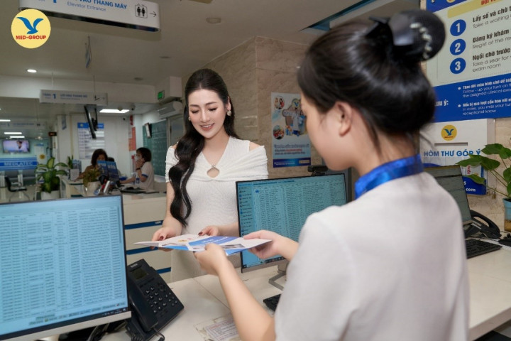 Á hậu Dương Tú Anh tin tưởng thực hiện xét nghiệm sàng lọc trước sinh NIPT tại MEDLATEC