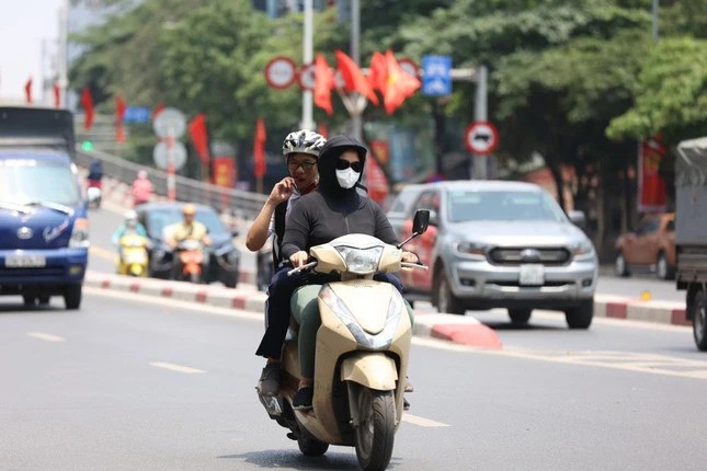 Dự báo thời tiết ngày 17/8: Miền Bắc ngày nắng, chiều tối có mưa rào và dông vài nơi