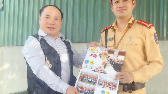 VACHE tại TP. Hồ Chí Minh gặp gỡ lực lượng Công an nhân dân tiêu biểu đồng hành cùng Hành trình xuyên Việt vì sức khoẻ cộng đồng