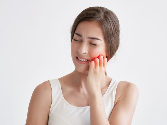 Nguyên nhân gây ngứa nướu răng là gì?