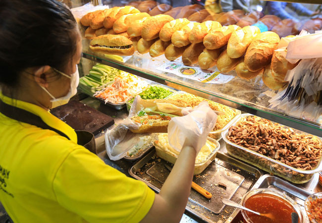 Cần Thơ: Khuyến cáo phòng tránh ngộ độc thực phẩm từ bánh mì