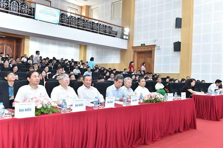 Xây dựng đơn vị học tập cấp huyện, tỉnh, thúc đẩy xây dựng xã hội học tập