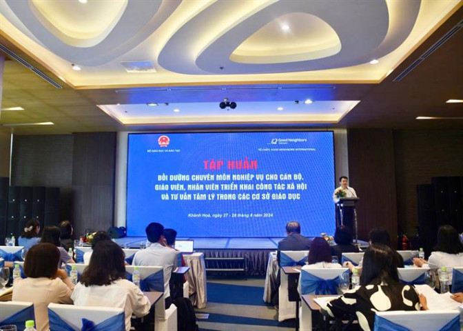 Tập huấn triển khai công tác xã hội và tư vấn tâm lý trong các cơ sở giáo dục