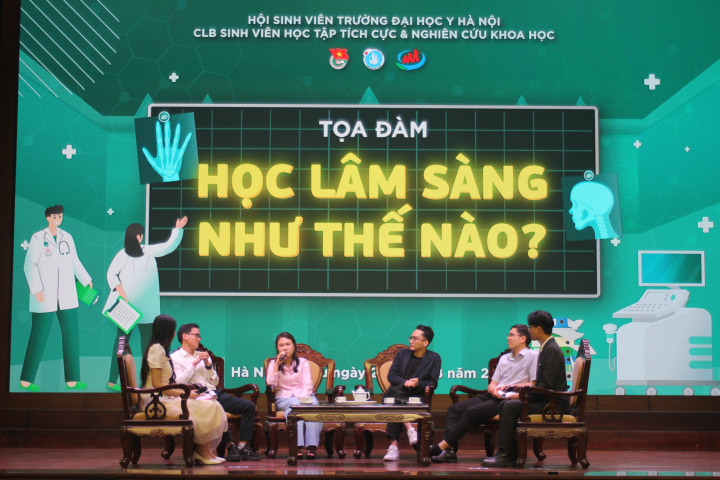 Chương trình “Tọa đàm học Lâm sàng như thế nào?”