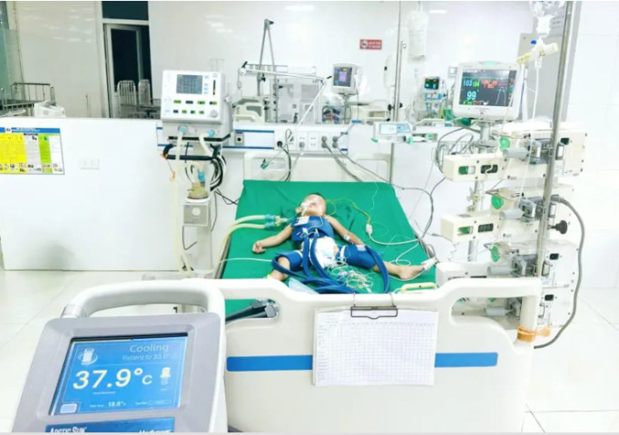 Nghệ An: Điều trị thành công cho 2 trường hợp bệnh nhi hôn mê sau ngừng tim, ngừng thở do bị đuối nước