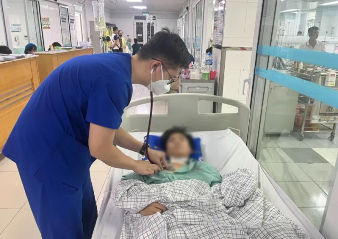 Phú Thọ: Cấp cứu bé trai 13 tuổi bị đuối nước dẫn đến suy hô hấp nặng