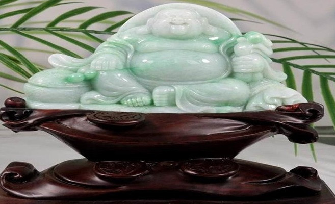 Tượng Phật Di Lặc: Biểu tượng của bình an, thịnh vượng