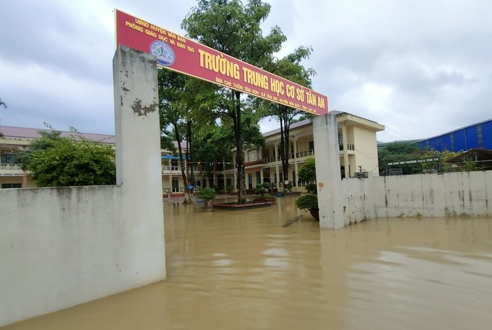Lào Cai: Học sinh toàn tỉnh tiếp tục nghỉ học tránh mưa lũ