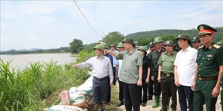 Tổng Bí thư, Chủ tịch nước Tô Lâm kiểm tra công tác phòng, chống lụt bão tại Tuyên Quang