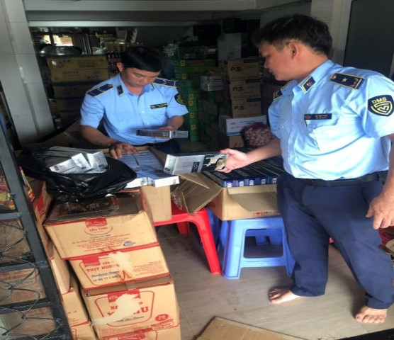 Kiên Giang kiểm tra phát hiện 1.070 bao thuốc lá điếu nhập lậu